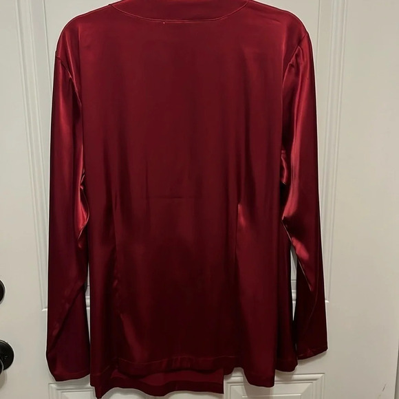 Chico's Size 3 Womens Silky faux Wrap Blouse Shirt Burgundy Maroon - Picture 2 of 8